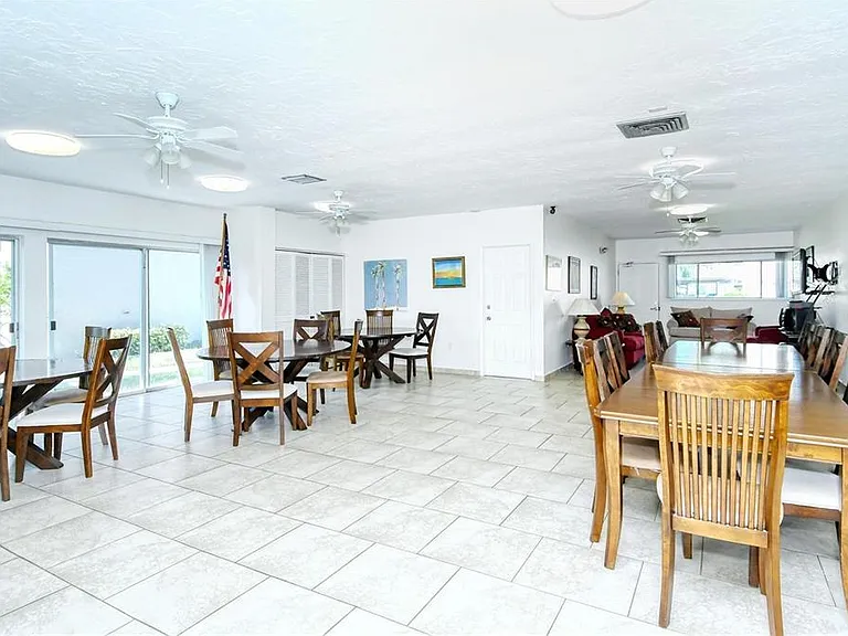 2664 Woodgate Ln #D-2 — Photo 17