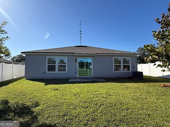 2nd image of 81 Landing Blvd