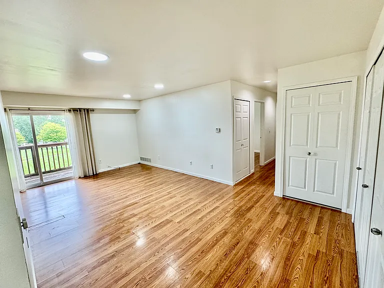 30060 W Twelve Mile Rd #96 — Photo 3