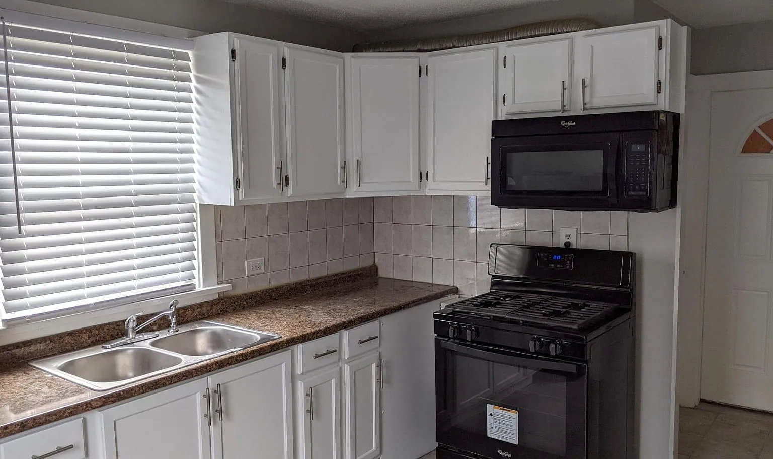 2507 North Lotus Avenue #1R — Photo 1