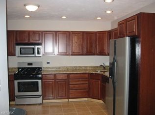 102 Beech St, Lowell, MA 01850