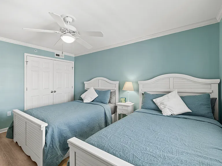 107 Somerset St #203 — Photo 5