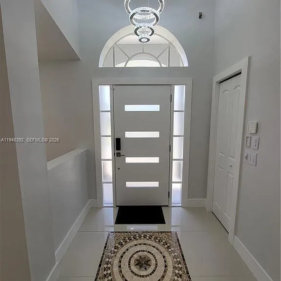 237 SW 47th St — Photo 4