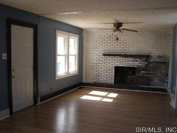 5th image of 937 E Acton Ave