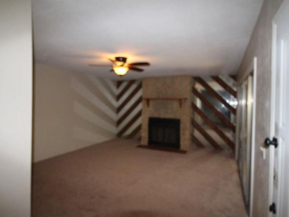 3rd image of 169 Moonstone Ct