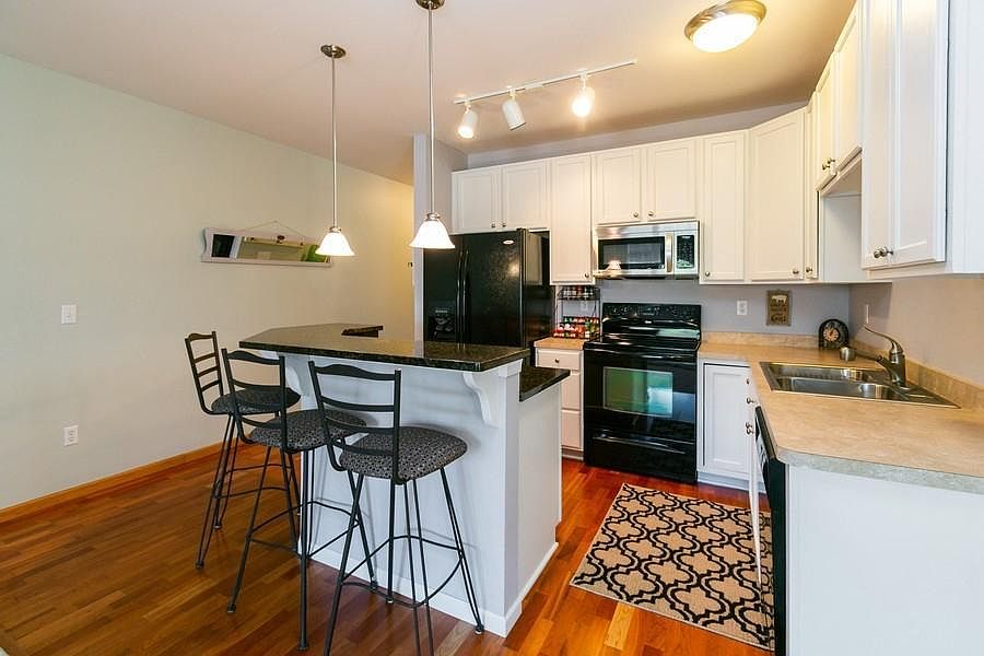 1st image of 12501 Nicollet Ave Unit 202