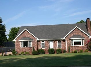 251 Woodside Ln, Dyersburg, TN 38024