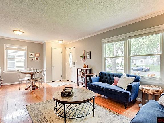 5th image of 6905 Sheridan Ave S