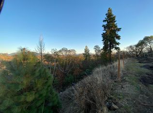 692 Cienaga Ln, Grants Pass, OR 97526
