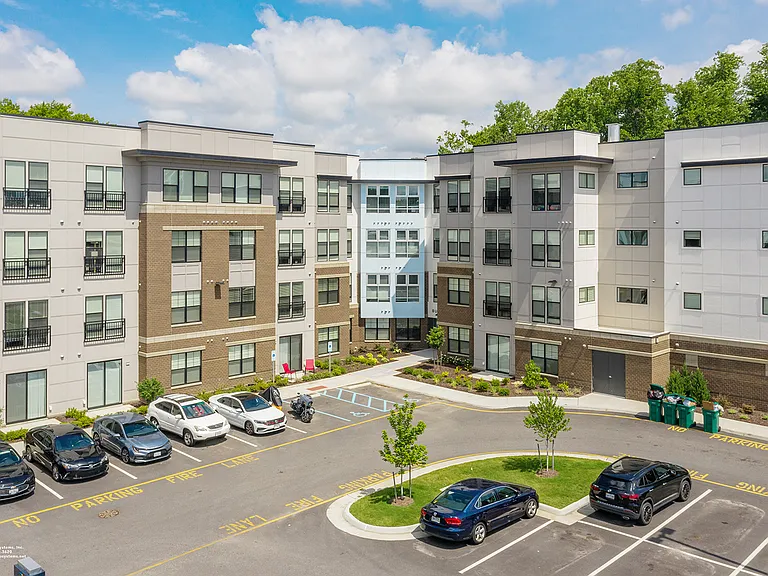 Lumen Apartments — Photo 38