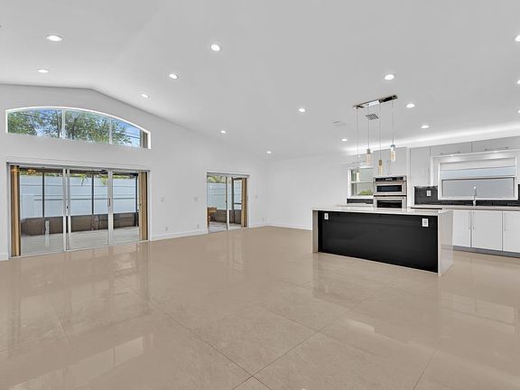 2nd image of 3307 SW 49TH Street