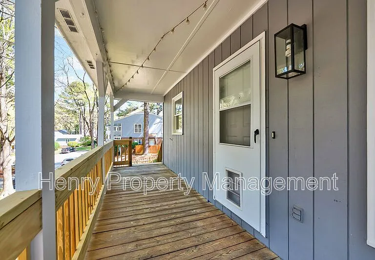 150 Carmichael Ct — Photo 17