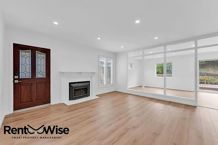 110 Cuesta Dr — Photo 8