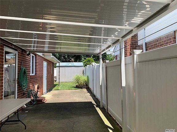 3rd image of 764 Palmetto Dr
