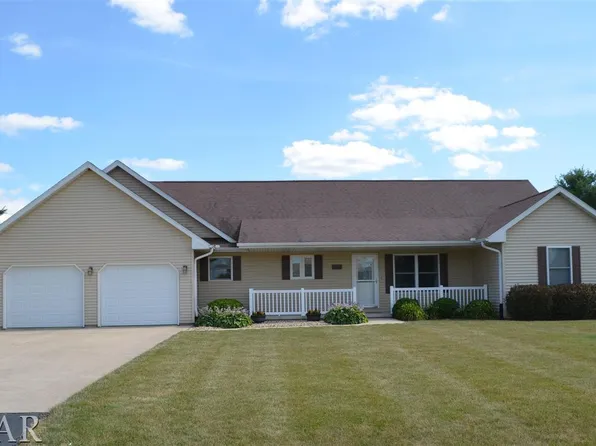 9743 Northridge Cir, Clinton, IL 61727