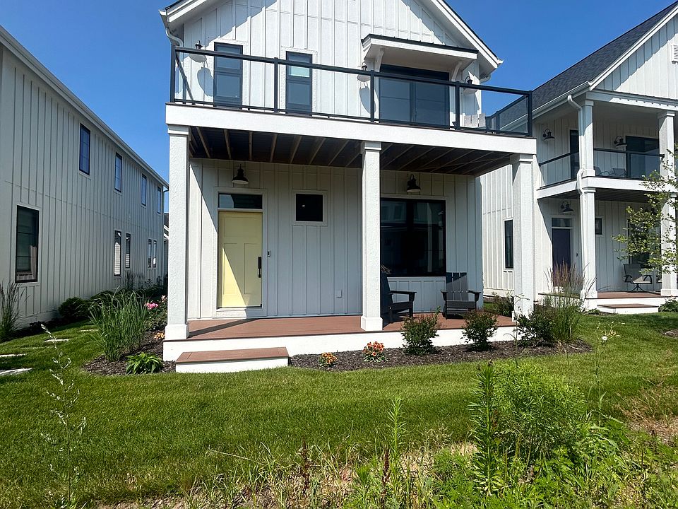 1st image of 458 Kinsale Ln