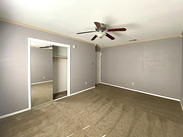 1613 Miranda Ave — Photo 4