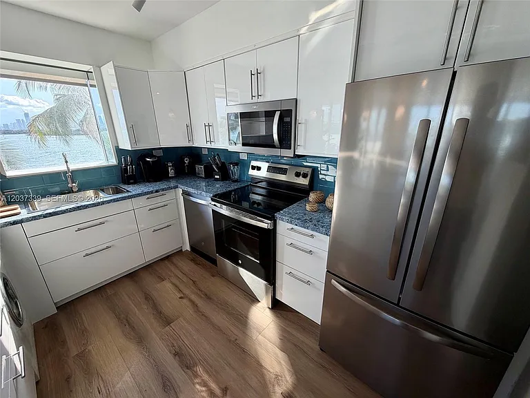 1500 Bay Rd #338S — Photo 9