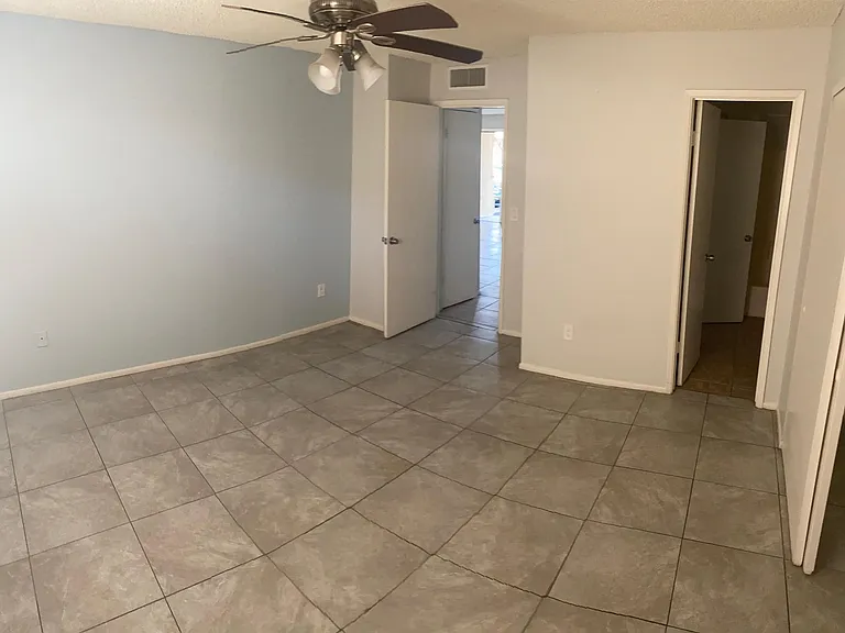 3302 W Northern Ave #2 — Photo 9