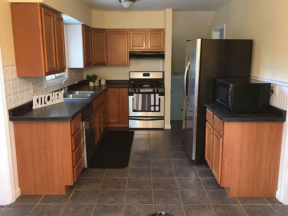 4th image of 3018 Wellwood St
