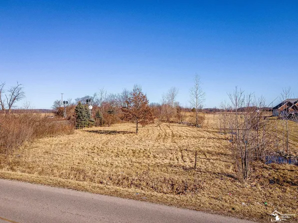 3900 N Otter Creek Rd, Monroe, MI 48161