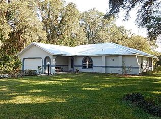 3070 W Laurel St, Lecanto, FL 34461