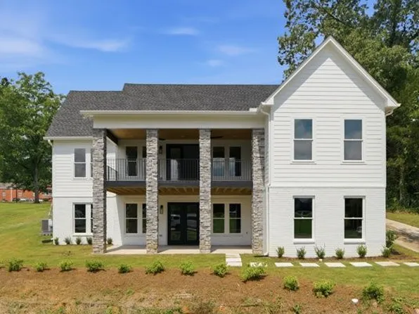721 2nd St, Helena, AL 35080