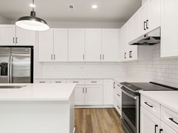 4126 Macbeth St #4102