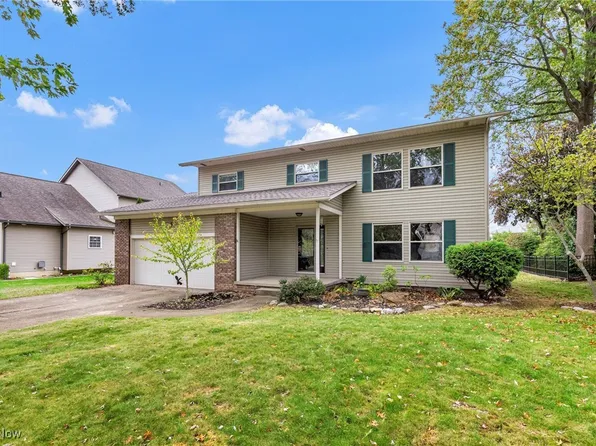 292 Eric Ln, Wadsworth, OH 44281