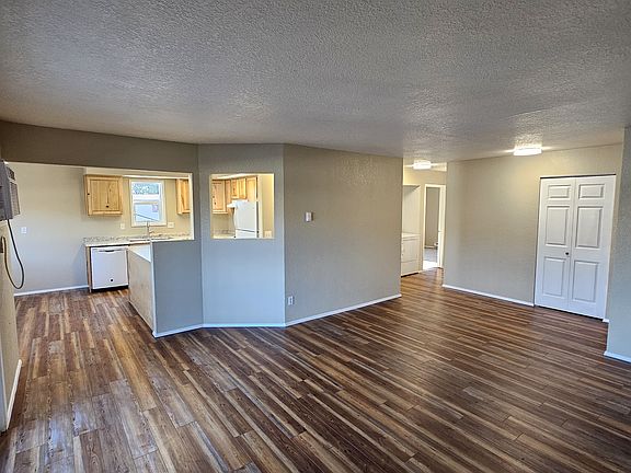 5th image of 509 2nd St NE APT 2