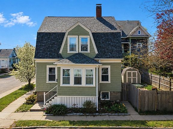 2nd image of 381 Park St