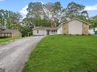1181 Mannbrook Dr, Stone Mountain, GA 30083