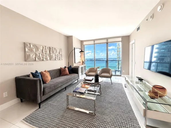 1300 Brickell Bay Dr, Miami, FL