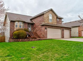 631 N Althea Ave, Nixa, MO 65714