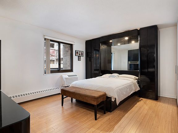 4th image of 80 Gold St APT 2B