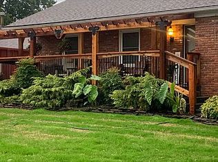 1125 E Woodland St, Springfield, MO 65807