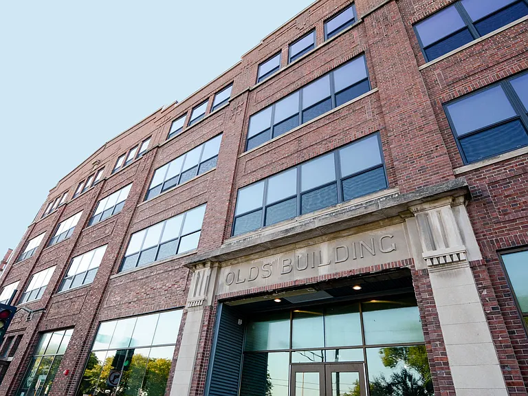LL Olds Warehouse Lofts & Flats — Photo 15
