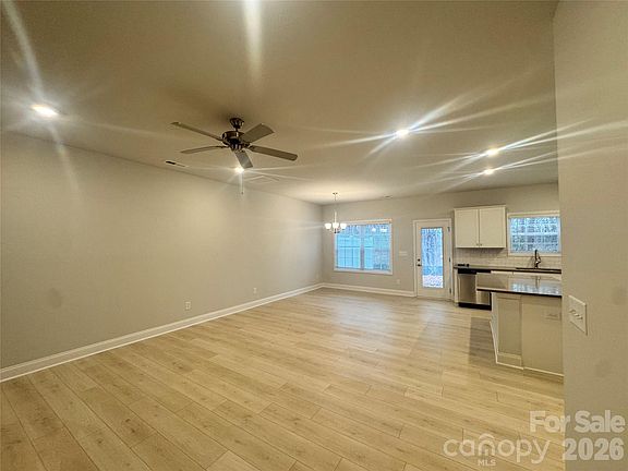 5th image of 4013 Port Richmond Ave #2