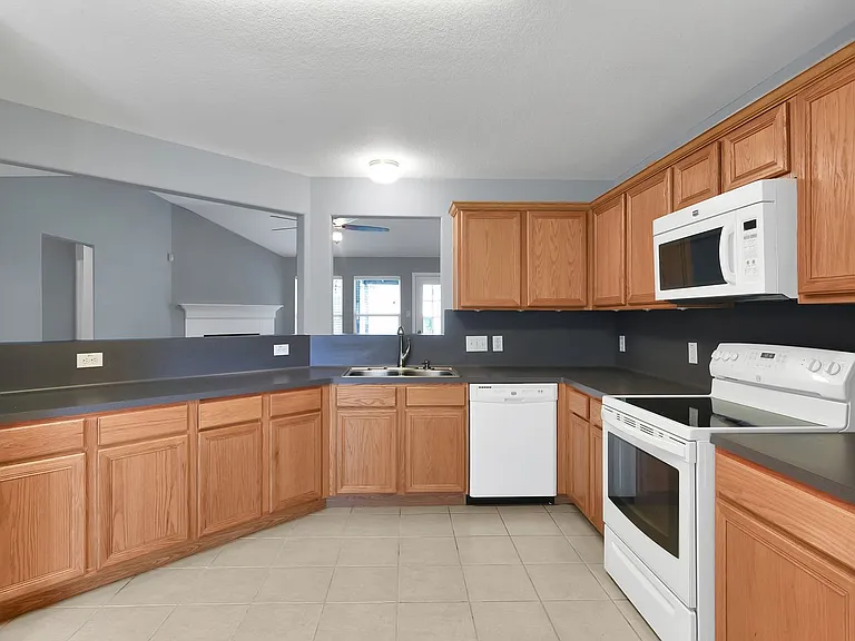 223 Fantasy Ln — Photo 12