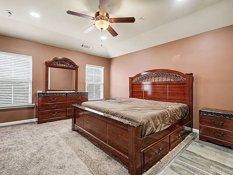 333 Summit Village Dr — Photo 14