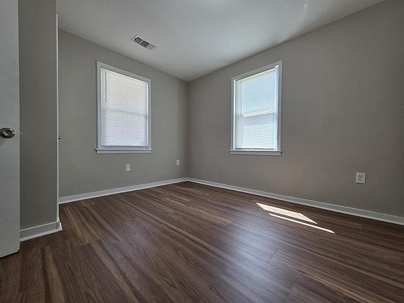 5th image of 1319 Nicholas St
