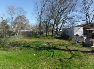 409 7th St, Rayne, LA 70578