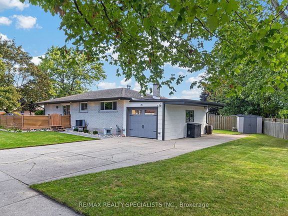 4th image of 70 Duncairn Ave