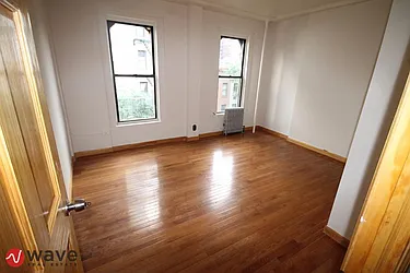 Rented by Wave Real Estate Group