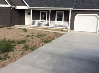 1512 Lee Ann Dr, Defiance, OH 43512