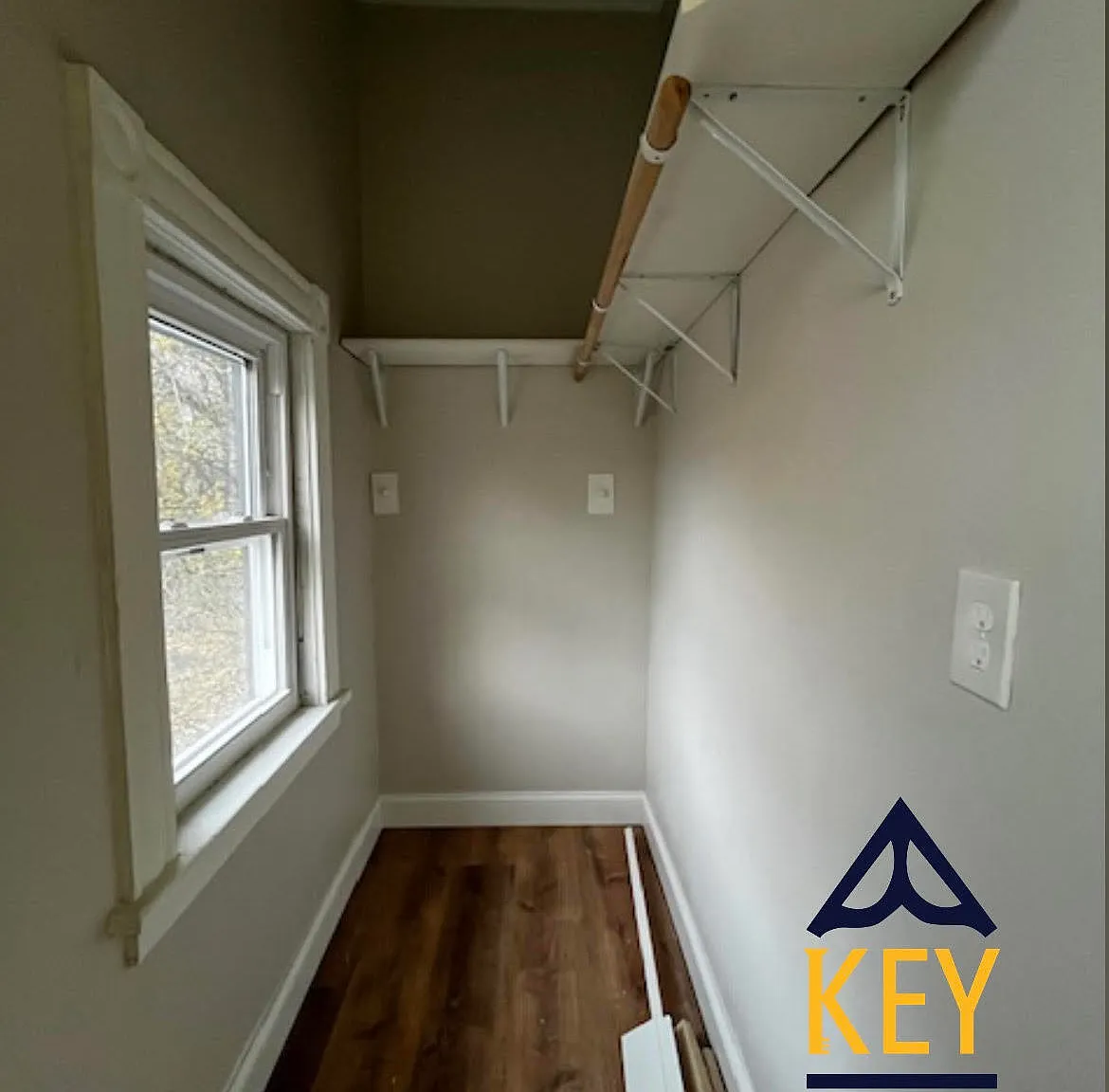 1016 Lake Ave — Photo 1