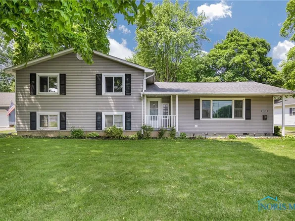 245 E Hickory St, Wauseon, OH 43567