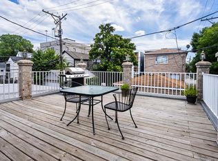 731 W 16th St #2, Chicago, IL 60616