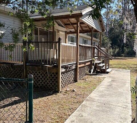 3rd image of 390 E RIVER Road