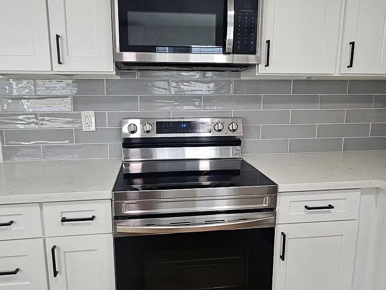 226 N Citrus Ave #A — Photo 9